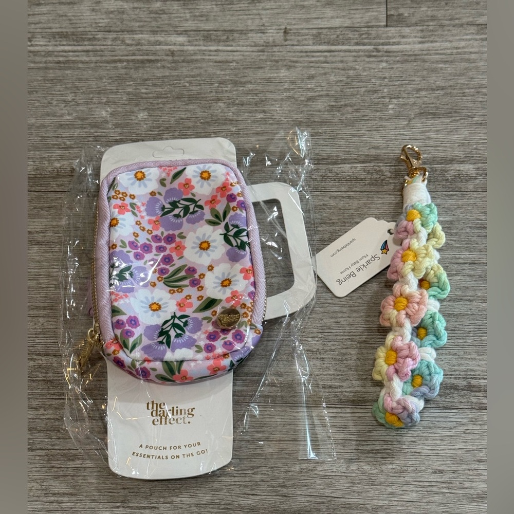 NWT Tumbler Fanny pack with keychain set
